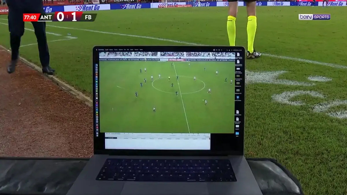 mourinho monitor var